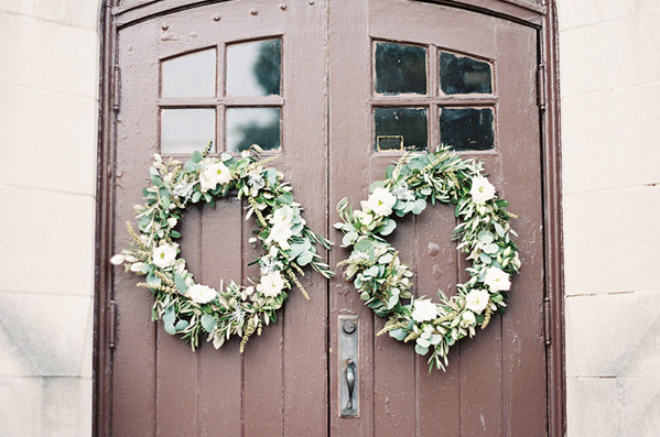 DIY Autumn Wedding Ceremony Wreaths