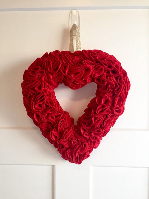 Valentines heart wreath