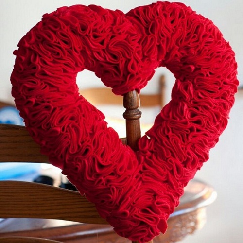 How to Make a Valentines Hearts Wreath
